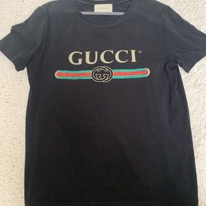 LIKE NEW GUCCI TSHIRT